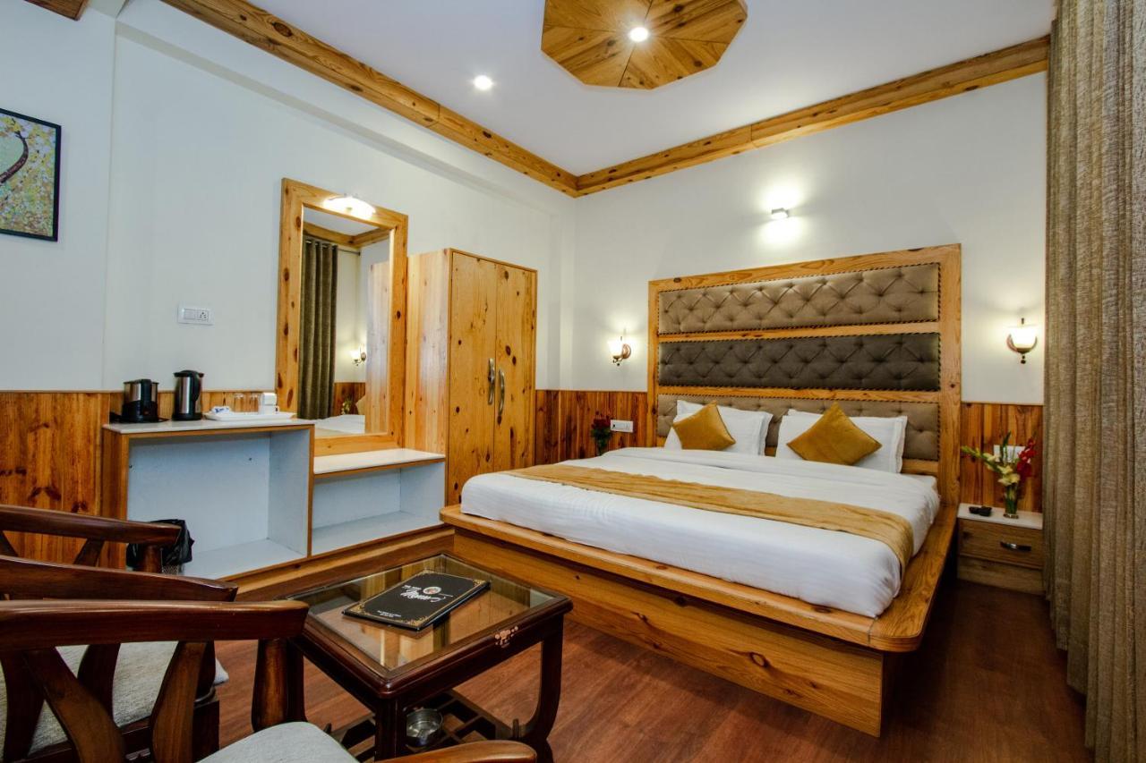Vaibhav Regency Manāli Exterior foto